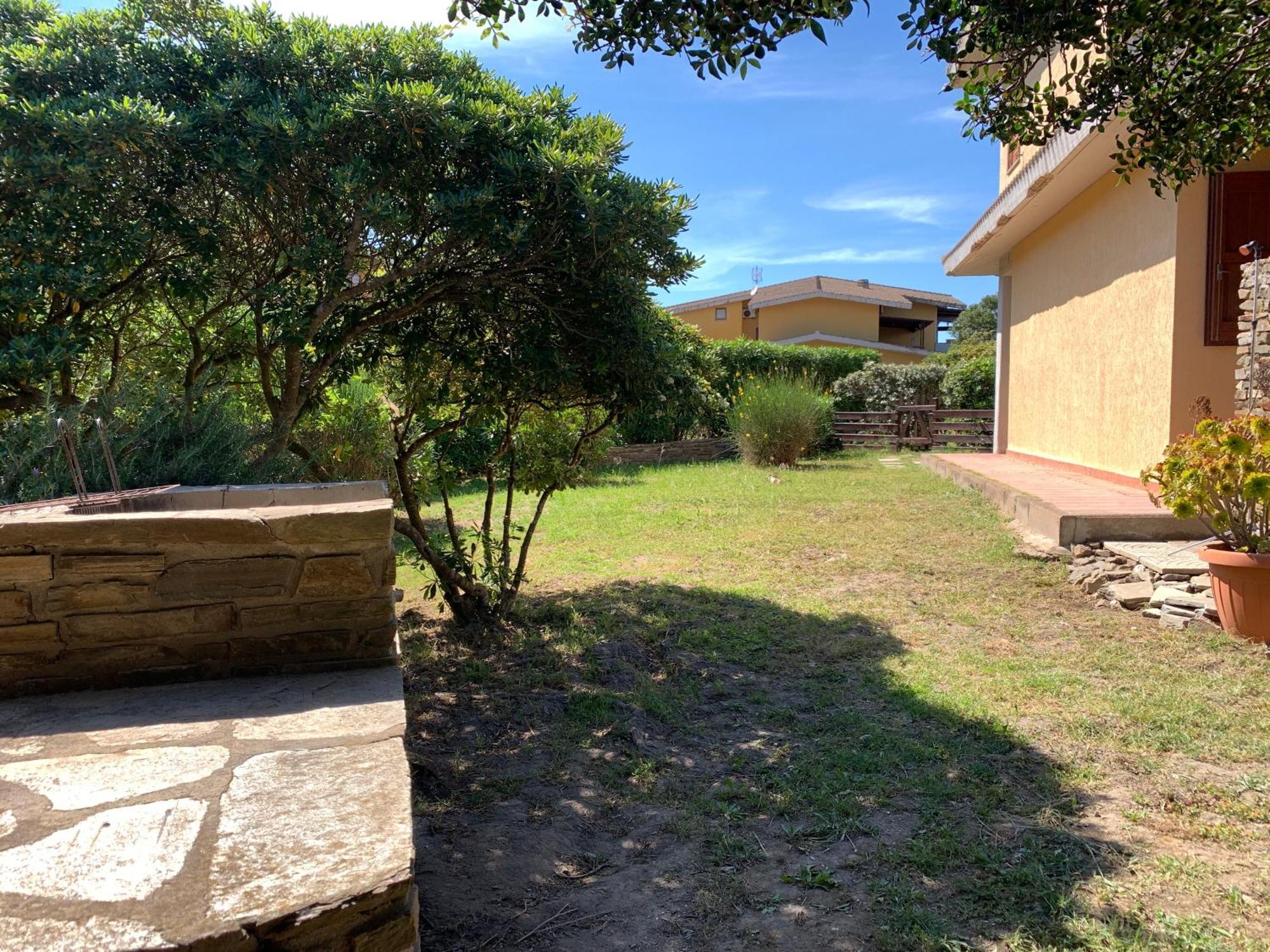 L' Elicriso, A Pochi Passi Dal Mare Con Giardino Privato - The Elicriso, A Few Meters From The Sea, With Private Garden Lejlighed Stintino Eksteriør billede